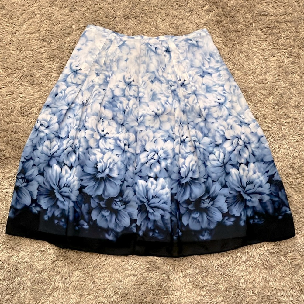 Emma James Blue and White Floral A-Line Skirt